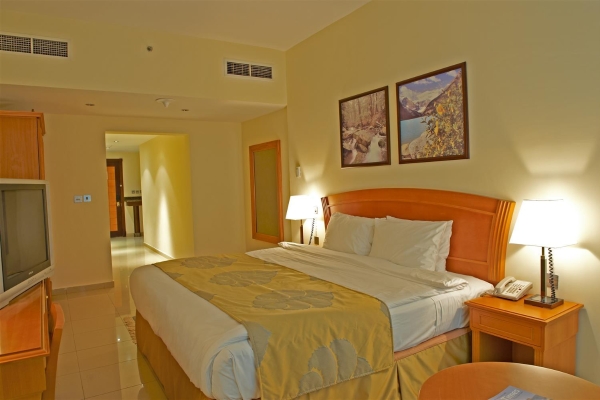 Golden Tulip Hotel Apartments (Sharja)